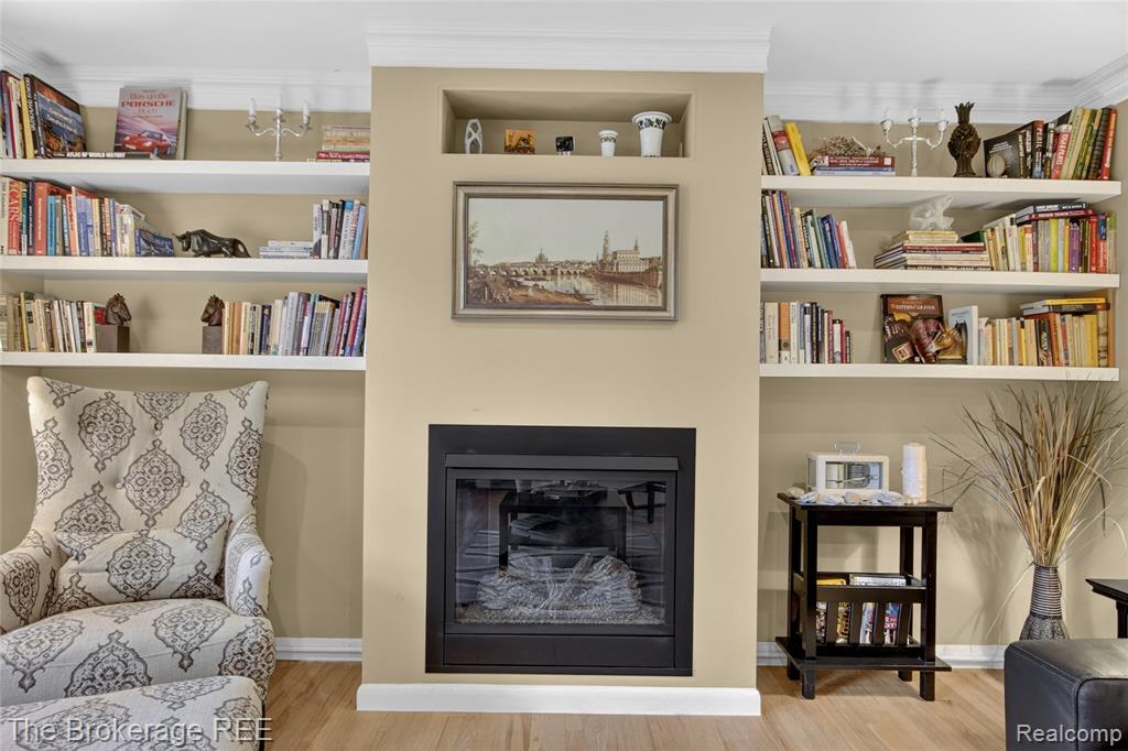 6311 Wellesley Terrace, Clarkston, MI — Photo 12