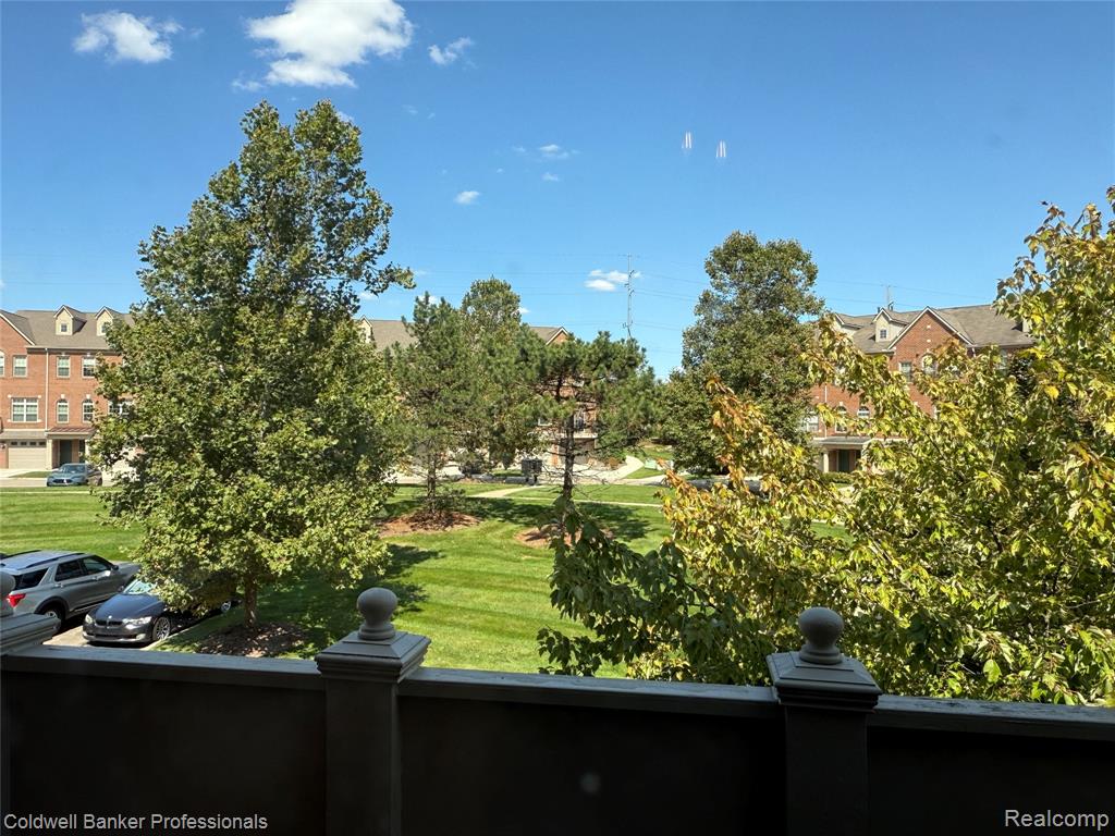 39792 ROCKCREST CIR, Northville, MI — Photo 11