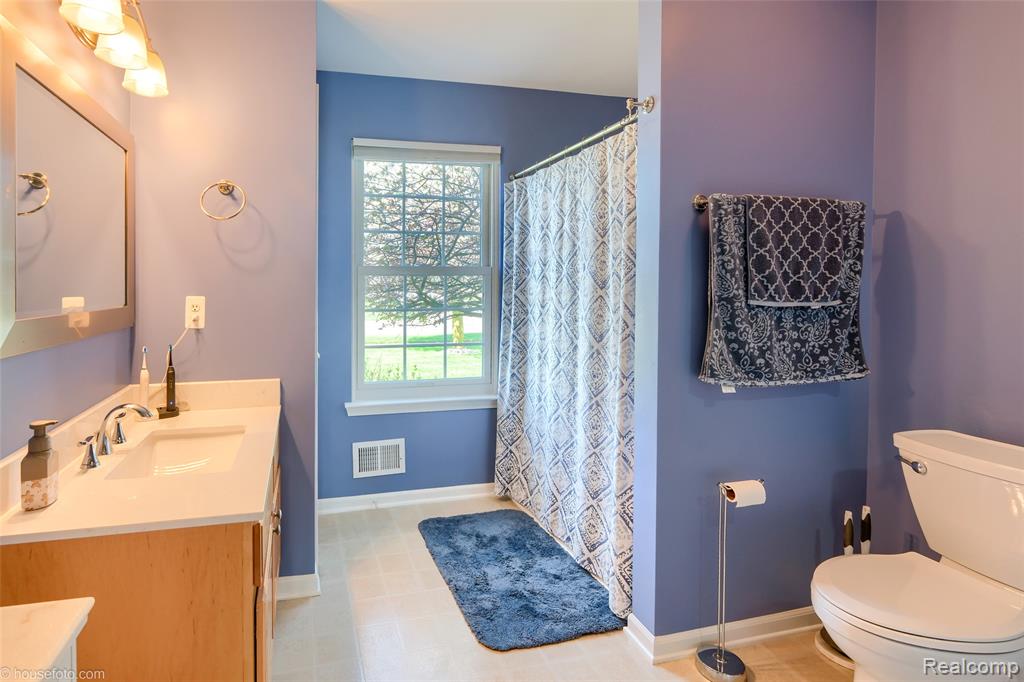 1447 Crystal Pond Drive, Davison, MI 48423 — Photo 36