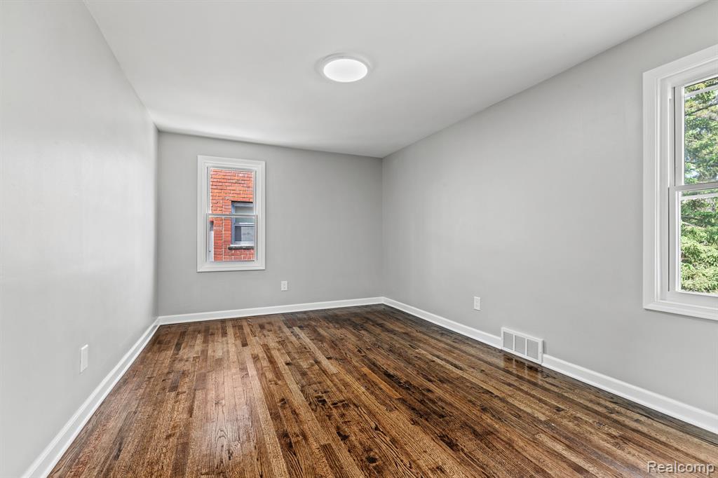 8044 E MORROW Circle, Detroit, MI 48204 — Photo 19