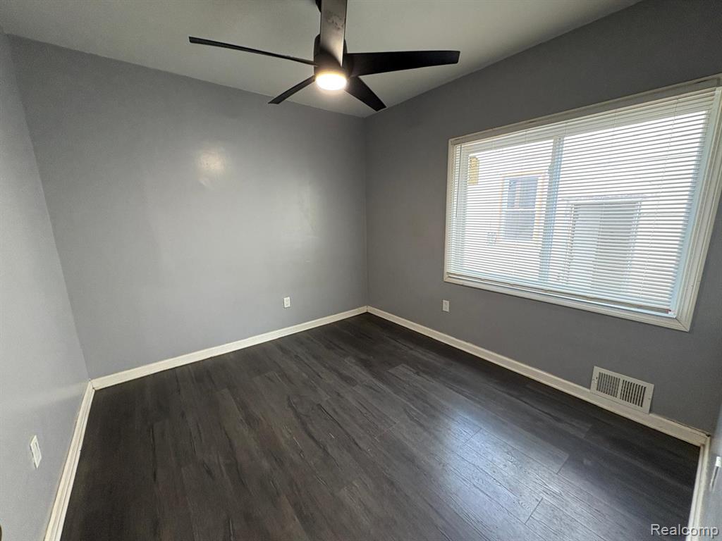 9965 ASBURY Park, Detroit, MI 48227 — Photo 18