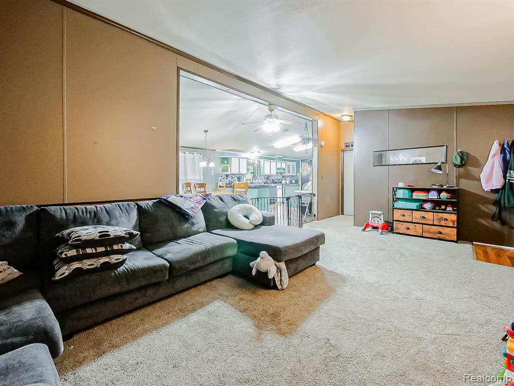 2015 Plum Street, Clarkston, MI 48348 — Photo 14