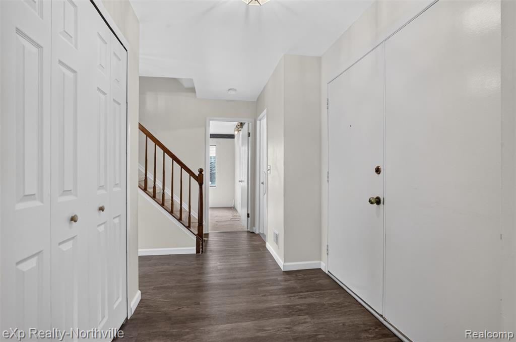 7565 Embassy Drive, Canton, MI 48187 — Photo 4