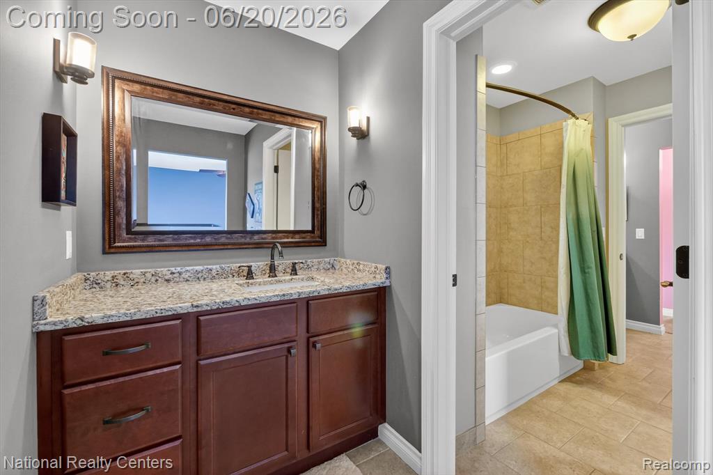 58160 International Drive, South Lyon, MI 48178 — Photo 31