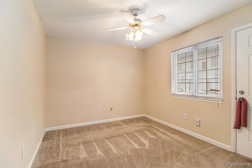 38147 SHERWOOD Street, Westland, MI — Photo 12