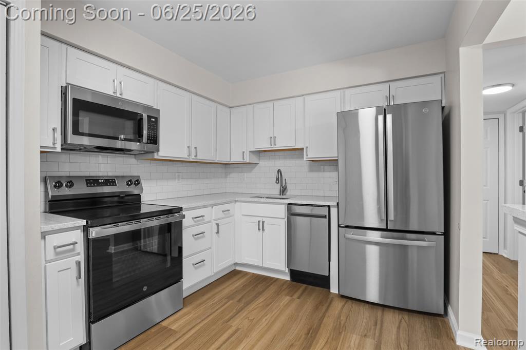 8577 Kennedy Circle, Warren, MI 48093 — Photo 14