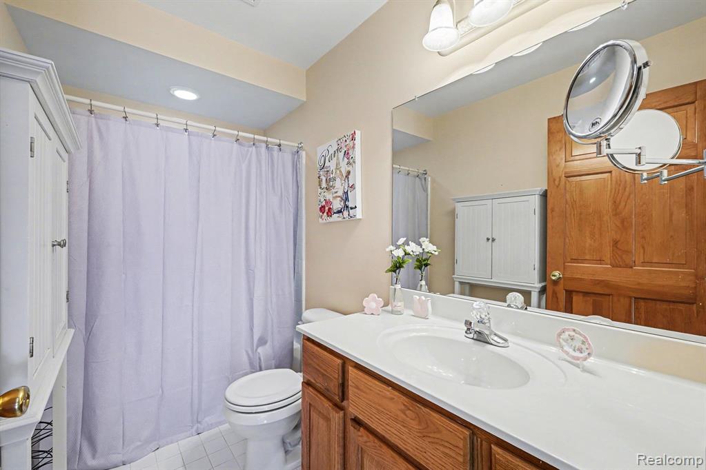 54568 Marissa Court, Utica, MI 48316 — Photo 19