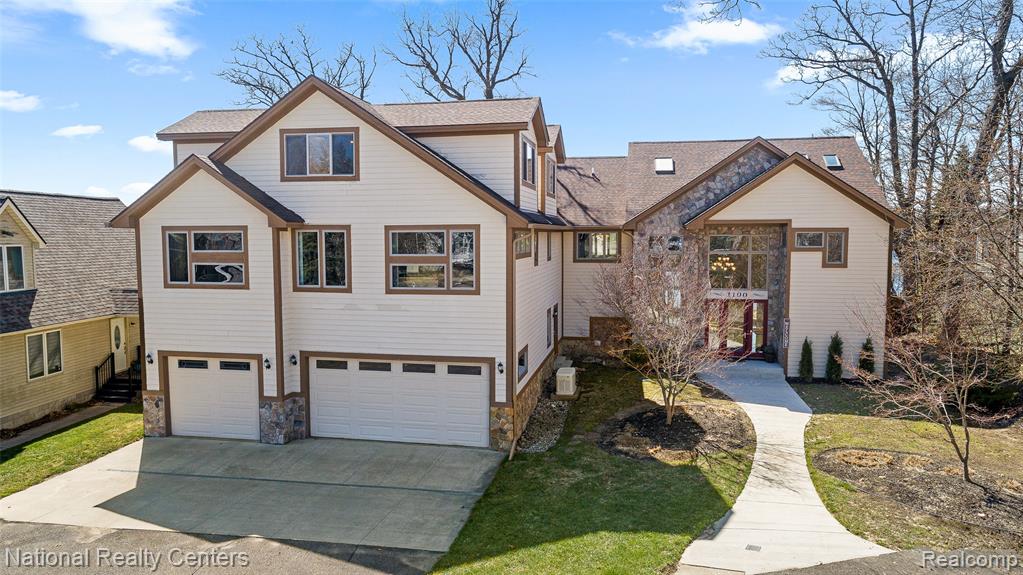 1100 Clearwater Boulevard, White Lake, MI — Photo 2