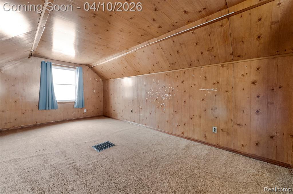 720 E Robert Avenue, Hazel Park, MI 48030 — Photo 22