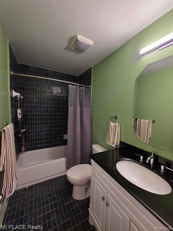 6220 Andrea Lane, West Bloomfield, MI — Photo 24