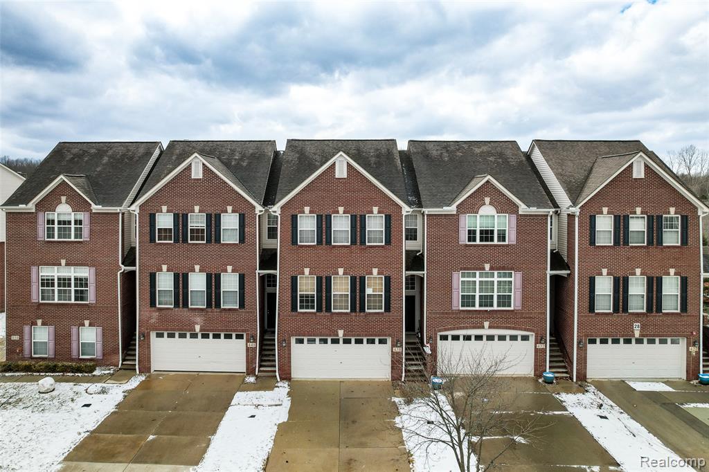 432 CHERRY ORCHARD Road, Canton, MI 48188 — Photo 39