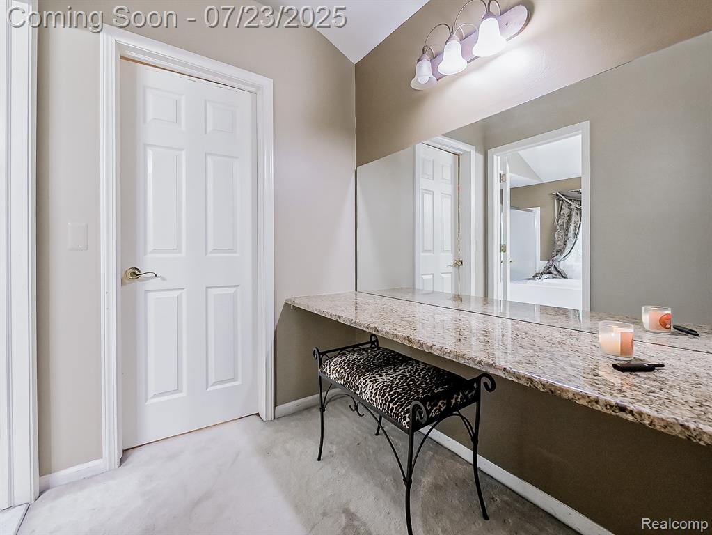 6590 Pembridge Hill, West Bloomfield, MI — Photo 32