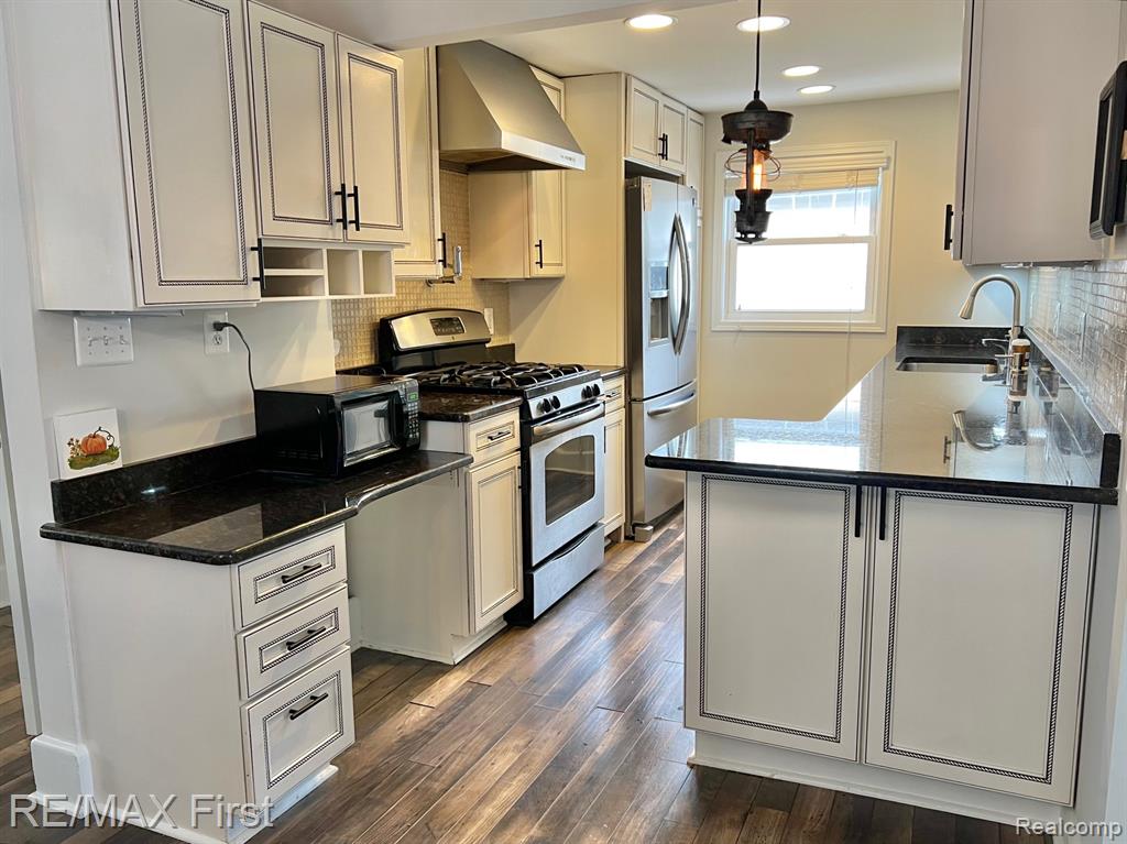 416 Josephine Avenue, Royal Oak, MI 48067 — Photo 8