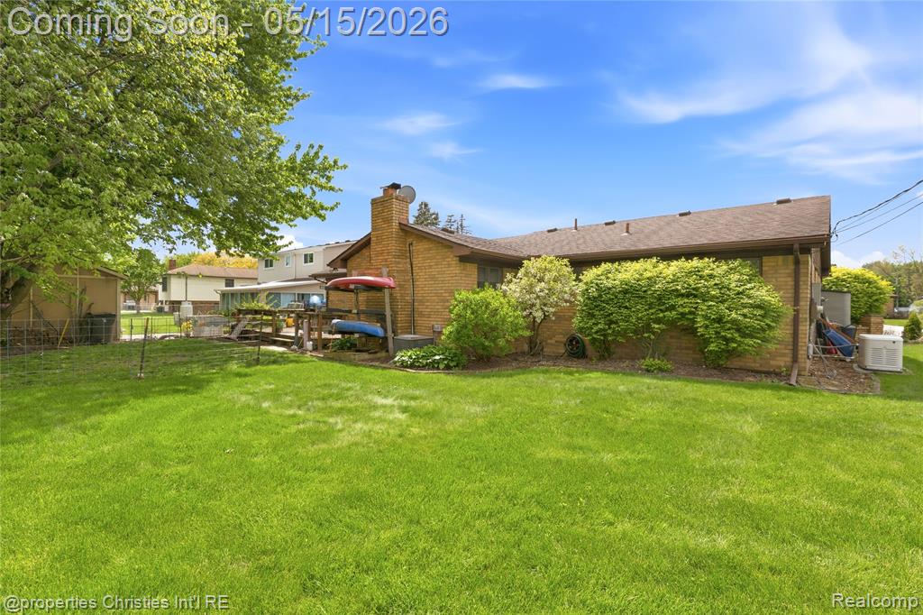 38324 Santa Anna Street, Clinton Twp, MI 48036 — Photo 32