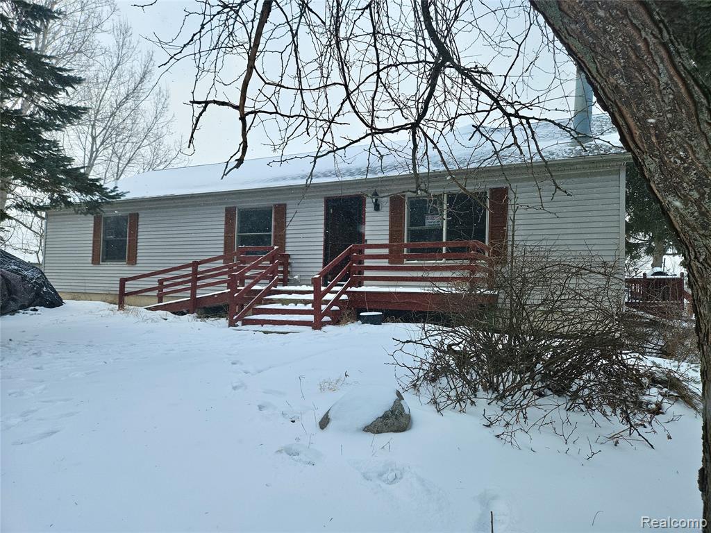 283 E Millington Road, Mayville Vlg, MI 48744 — front exterior