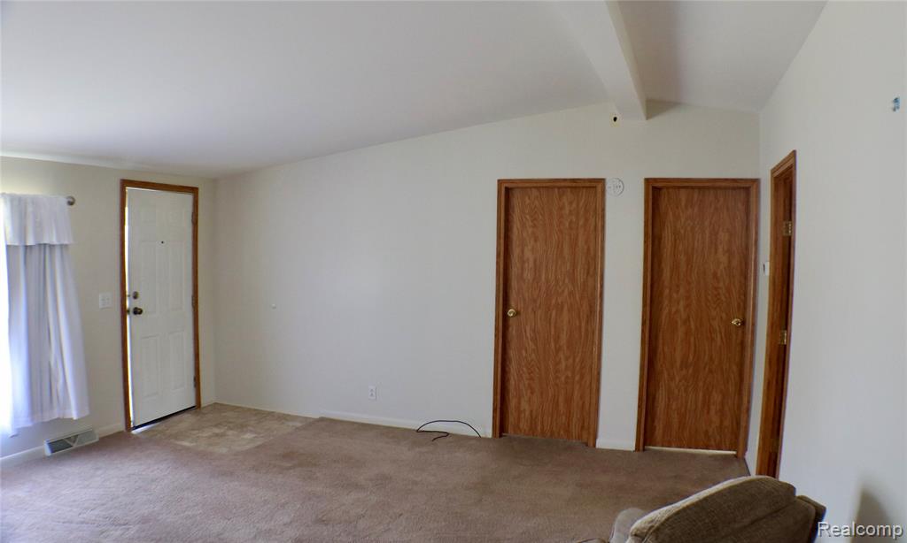 8171 Chickadee Court, Freeland, MI — Photo 3