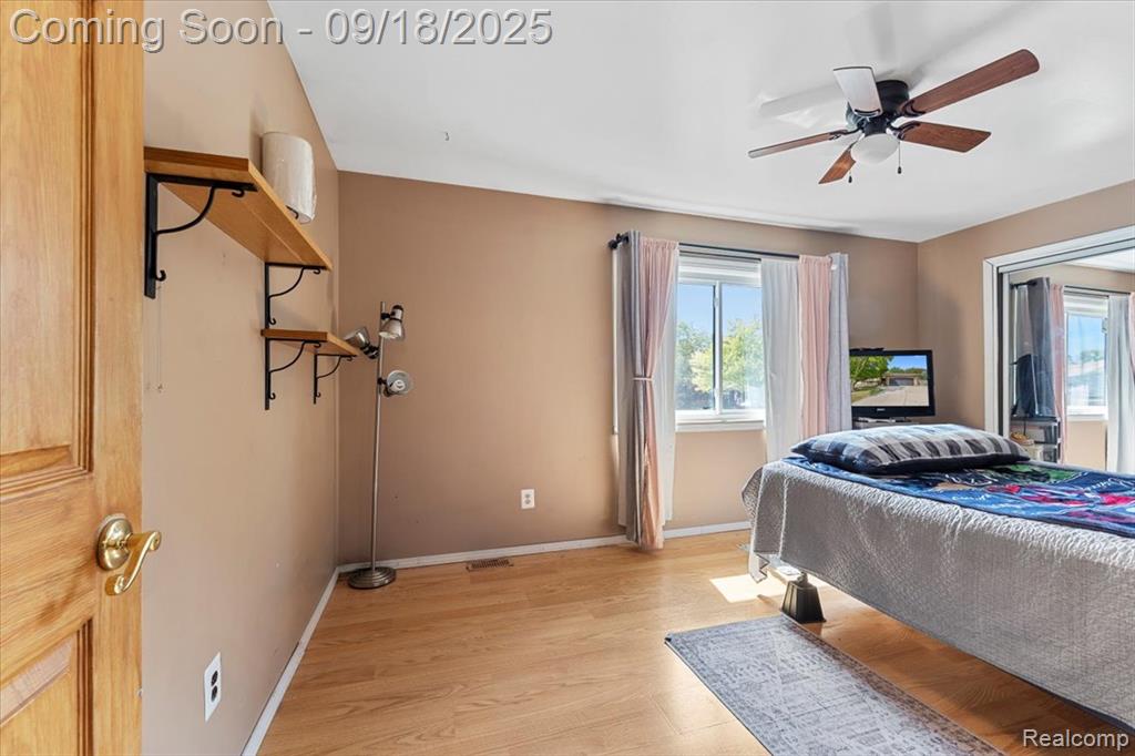 21946 Camille Court, Woodhaven, MI 48183 — Photo 14