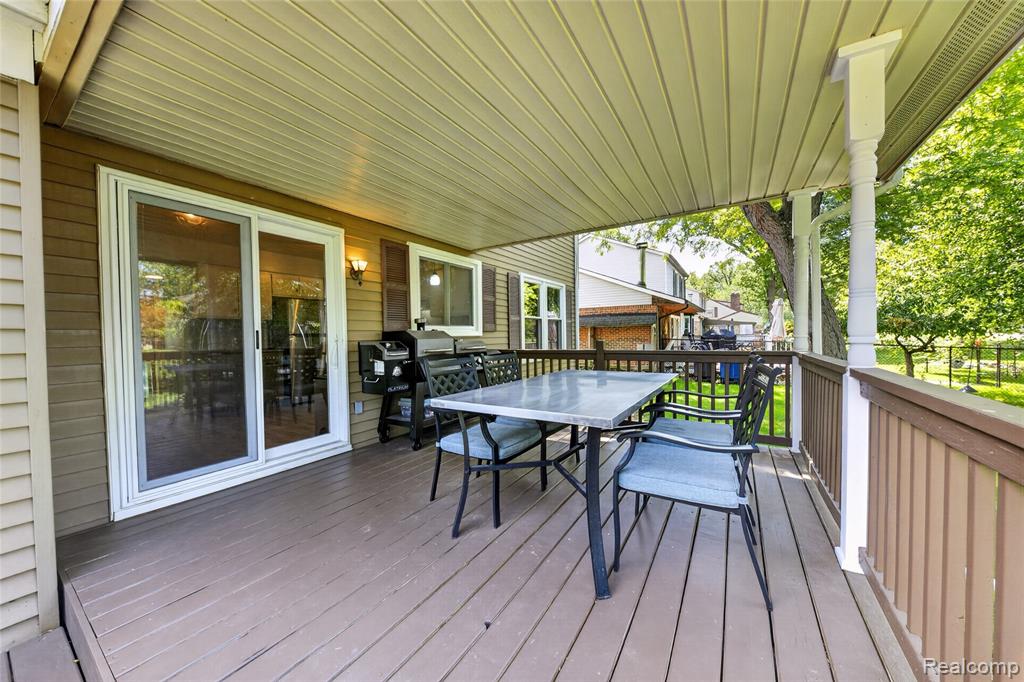 451 Lansdowne Drive, Westland, MI — Photo 36