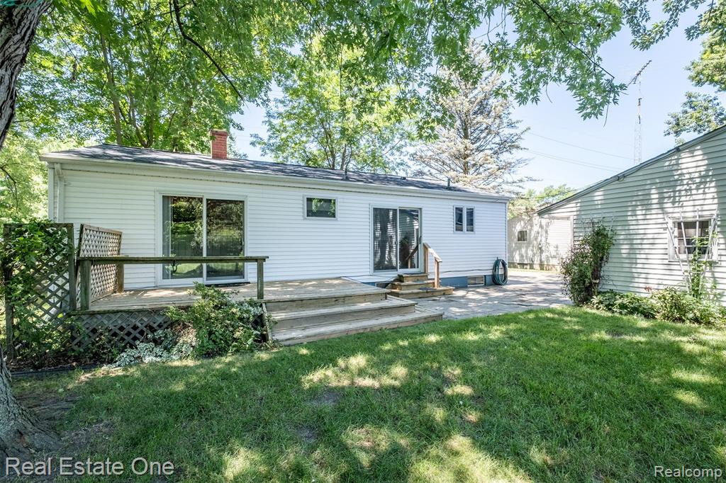 4217 Carmanwood Drive, Flint, MI 48507 — Photo 44