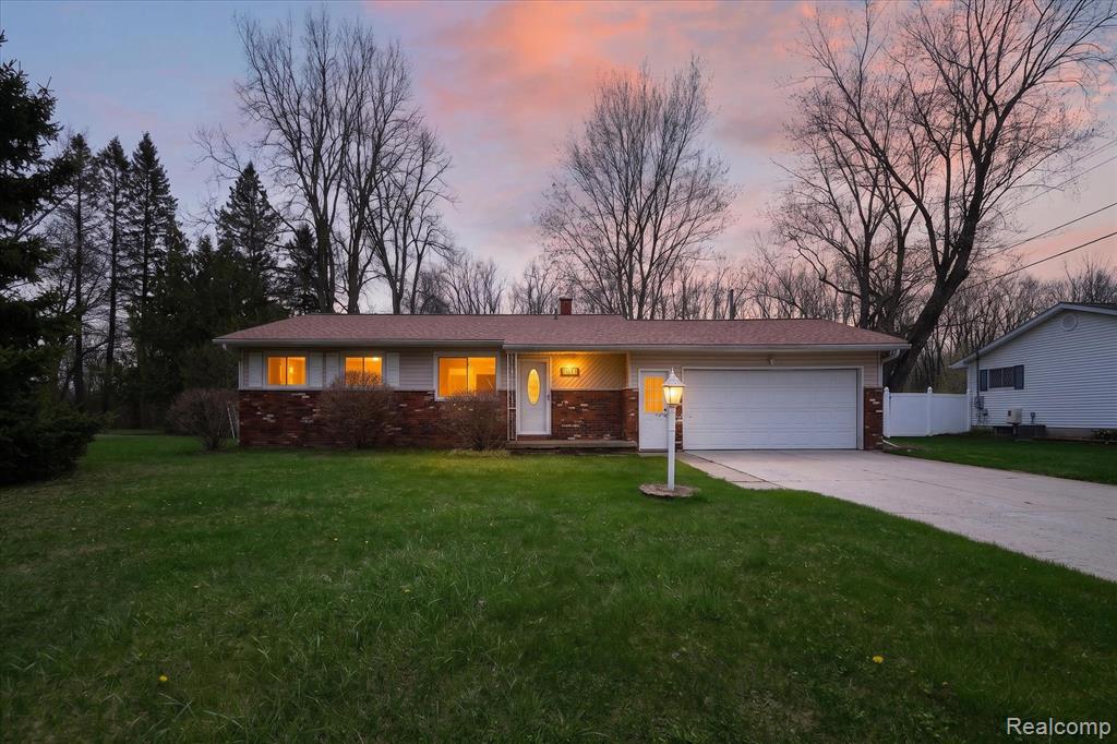 2780 Naples Court, Lapeer, MI, 48446