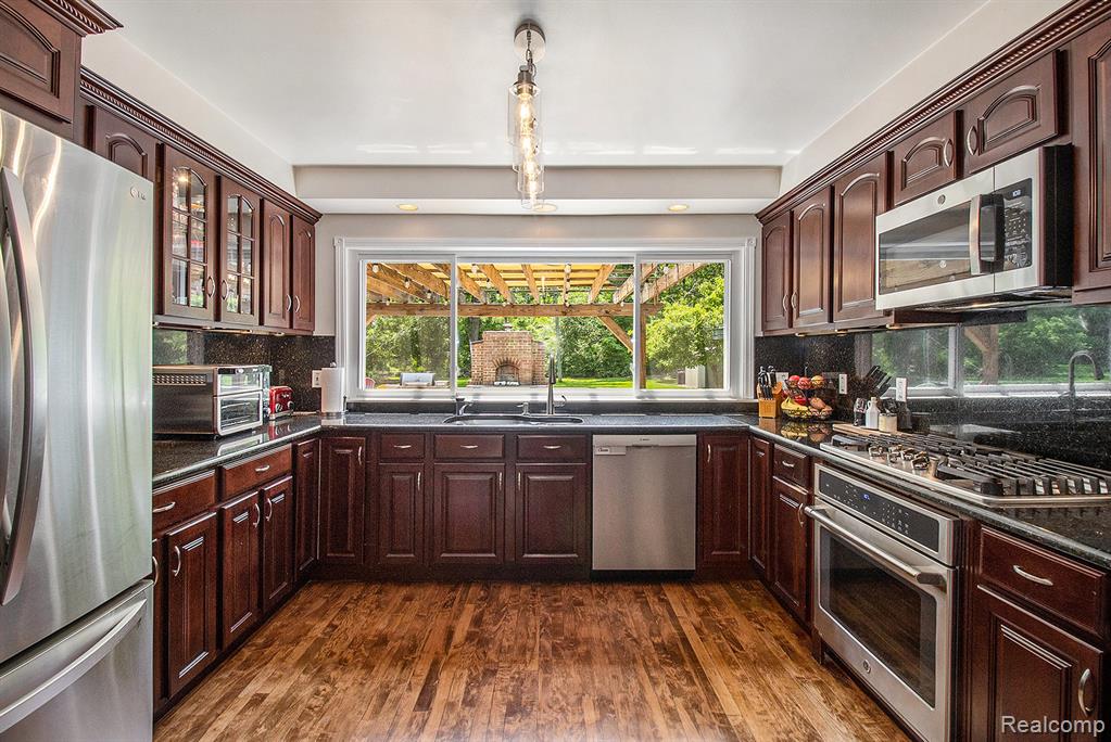 9875 Island Drive, Grosse Ile, MI 48138 — Photo 15