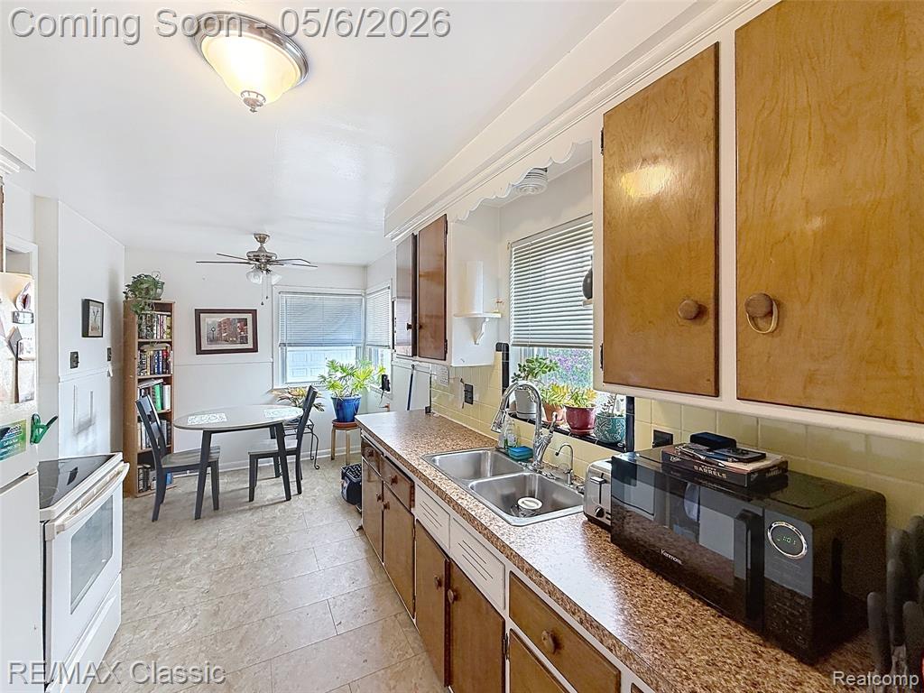 8842 Merriman Road, Livonia, MI 48150 — Photo 7