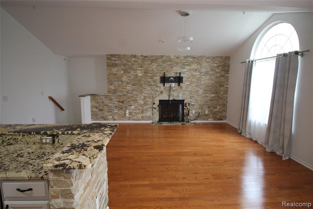 2224 Leighton Drive, Utica, MI 48317 — Photo 7