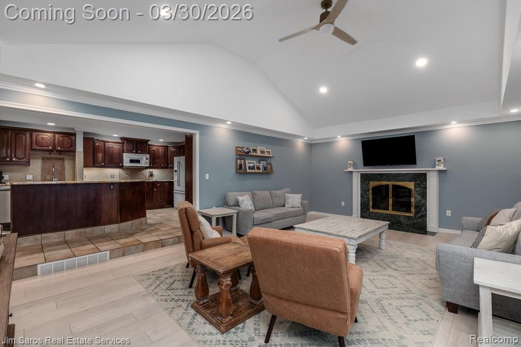 32830 JEFFERSON Avenue, Saint Clair Shores, MI 48082 — Photo 7