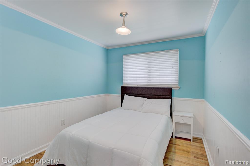 576 LANGLEY Boulevard, Clawson, MI — Photo 16