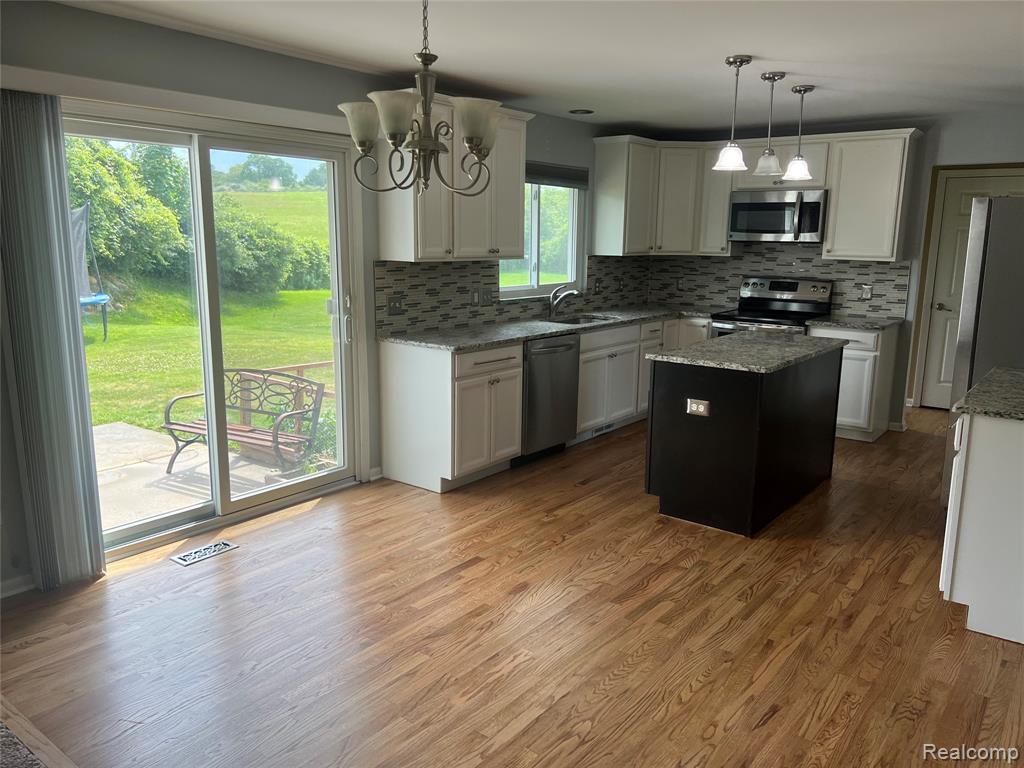 7753 Turrillium Lane, Waterford, MI 48327 — Photo 5
