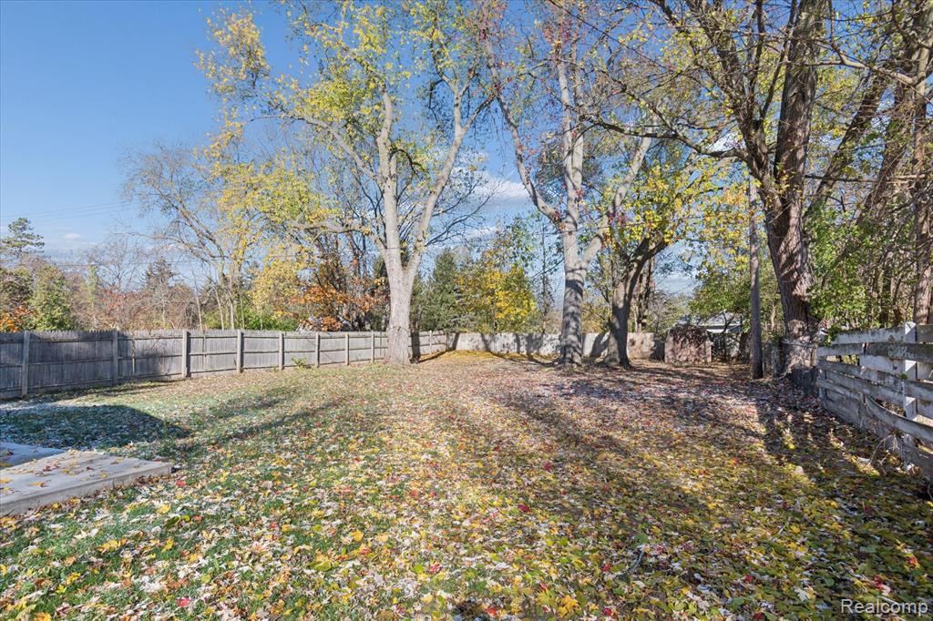 49934 W Huron River Drive, Belleville, MI 48111 — Photo 36