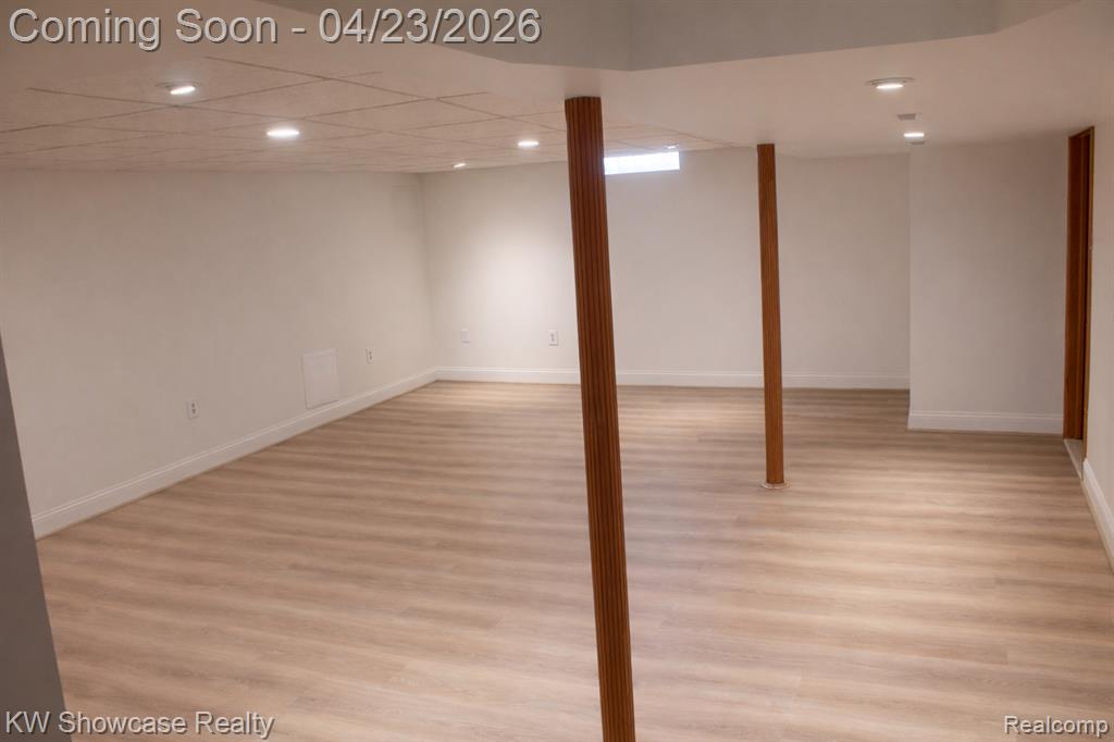 6206 Berwyn Street, Dearborn Heights, MI 48127 — Photo 29