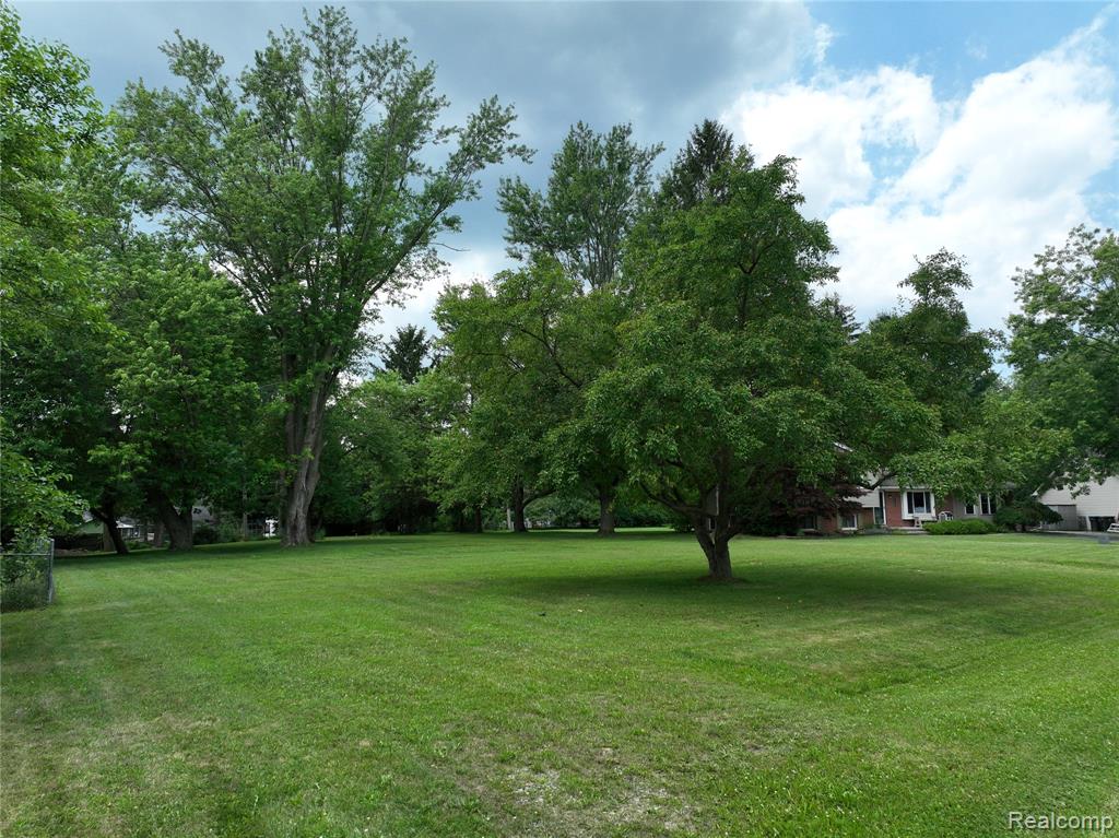9100 Mayfred Drive, Pinckney, MI 48169 — Photo 34