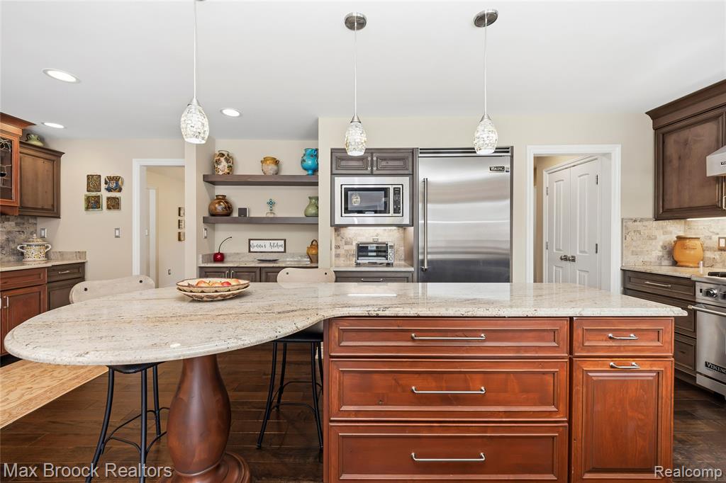 5867 BRAVO COURT, Orchard Lake Village, MI 48324 — Photo 17