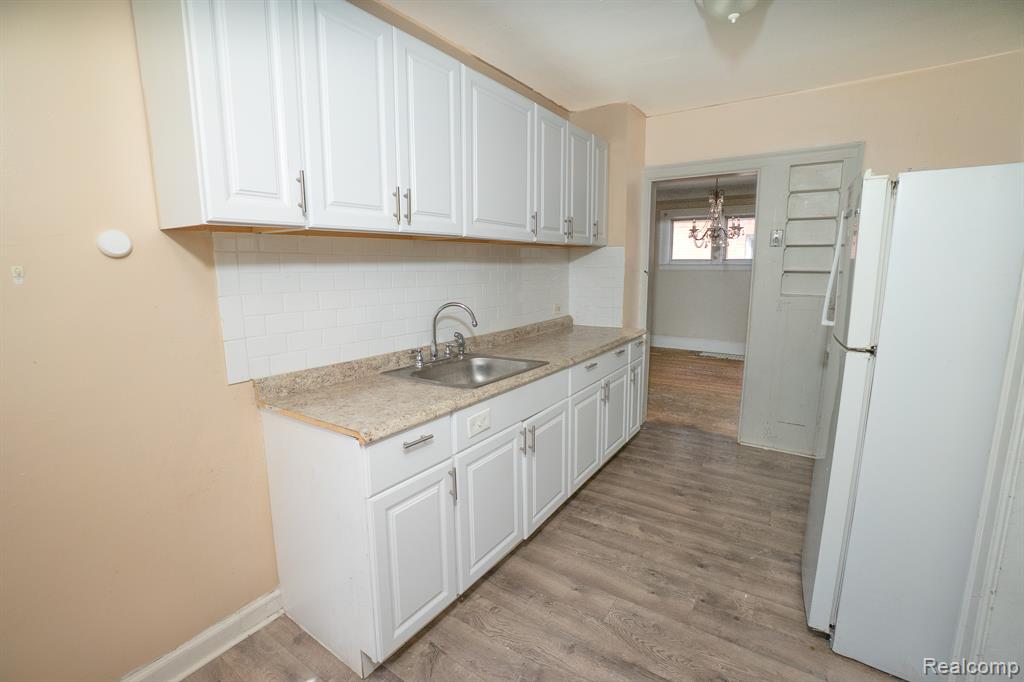 14845 FREELAND Street, Detroit, MI 48227 — Photo 9