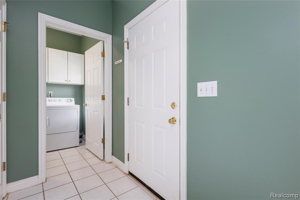 1569 E Lakeview Lane, Canton, MI 48187 — Photo 20