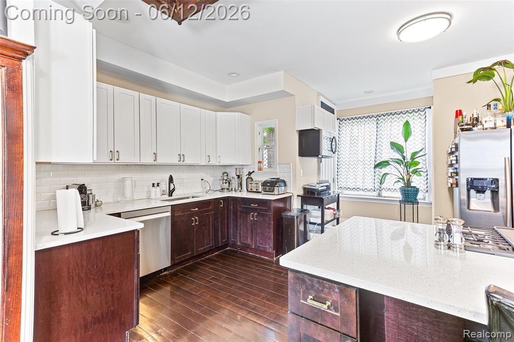 7641 La Salle Boulevard, Detroit, MI 48206 — Photo 8