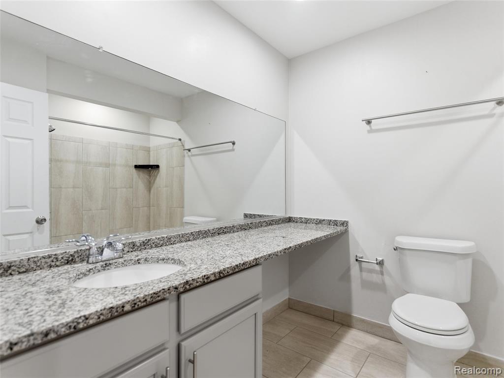 607 E Fox Hills E Drive, Bloomfield Hills, MI 48304 — Photo 15