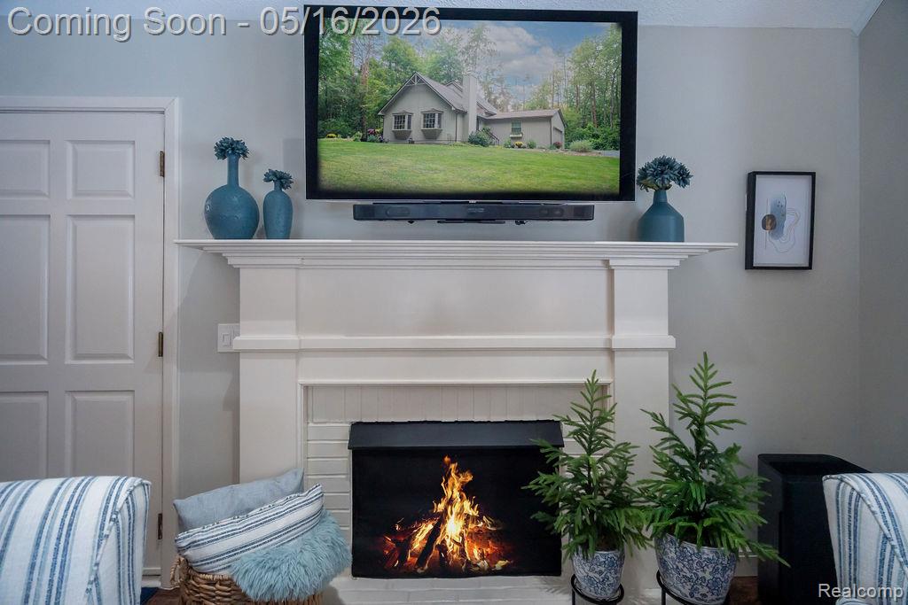 9256 Pine Hill Trail, Fenton, MI 48430 — Photo 14