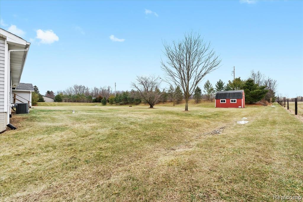 4151 Cook Road, Swartz Creek, MI 48473 — Photo 30