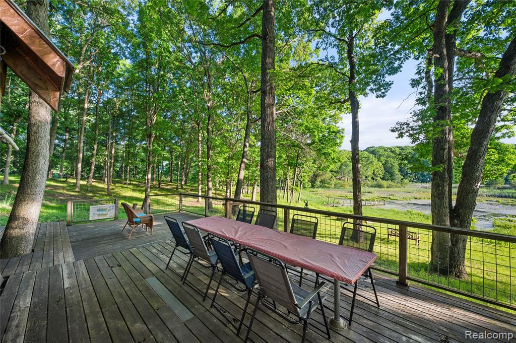 1653 INDIAN GARDEN Lane, Milford, MI 48380 — Photo 59