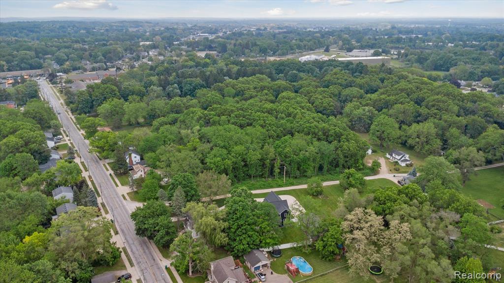 595 BRIGHTON LAKE RD, Brighton, MI 48116 — Photo 67