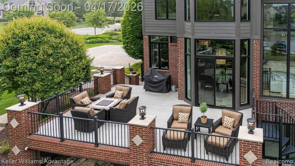 10993 Stoney Point Drive, South Lyon, MI, 48178