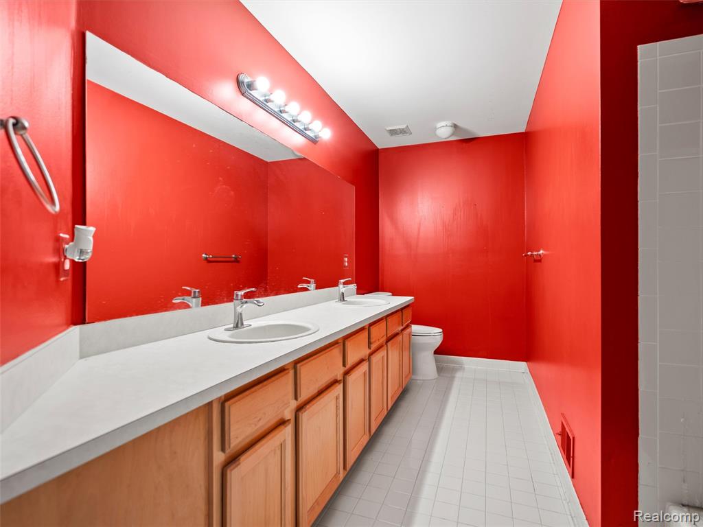 7359 Water Oaks, West Bloomfield, MI 48324 — Photo 36