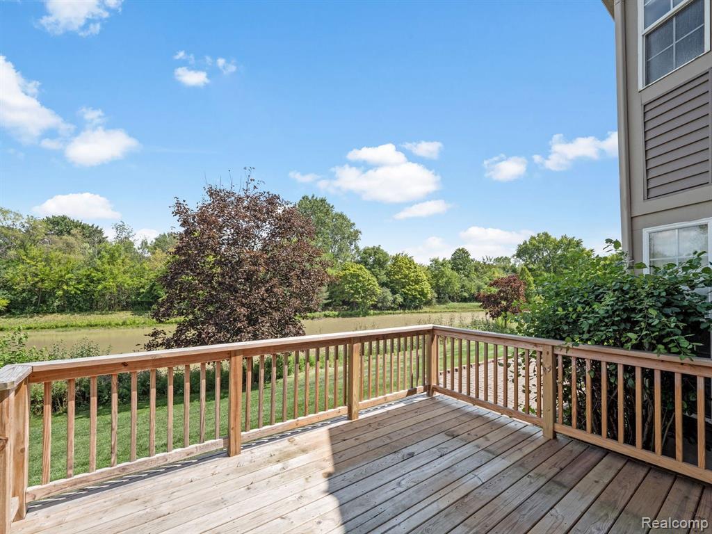 4081 HUNTERS Circle E, Canton, MI 48188 — Photo 3