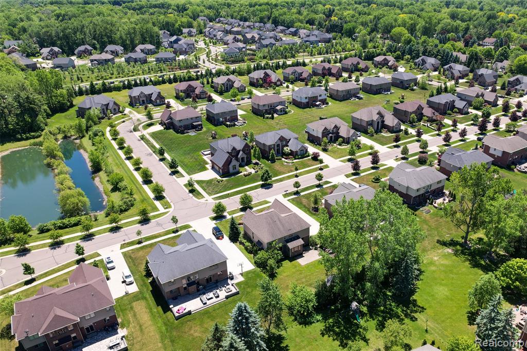 47576 VALENCIA Circle, Novi, MI — Photo 82