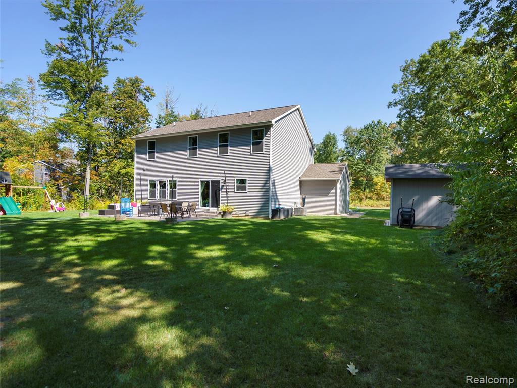 5559 Radiant Avenue, Howell, MI 48855 — Photo 28