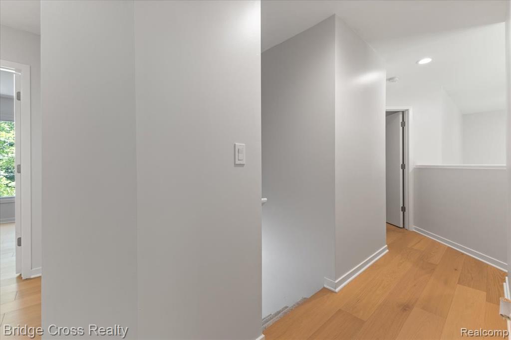 6258 Lindsay Court, West Bloomfield, MI 48324 — Photo 29