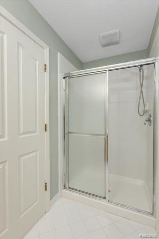 7567 WINDGATE Circle, West Bloomfield, MI 48323 — Photo 47
