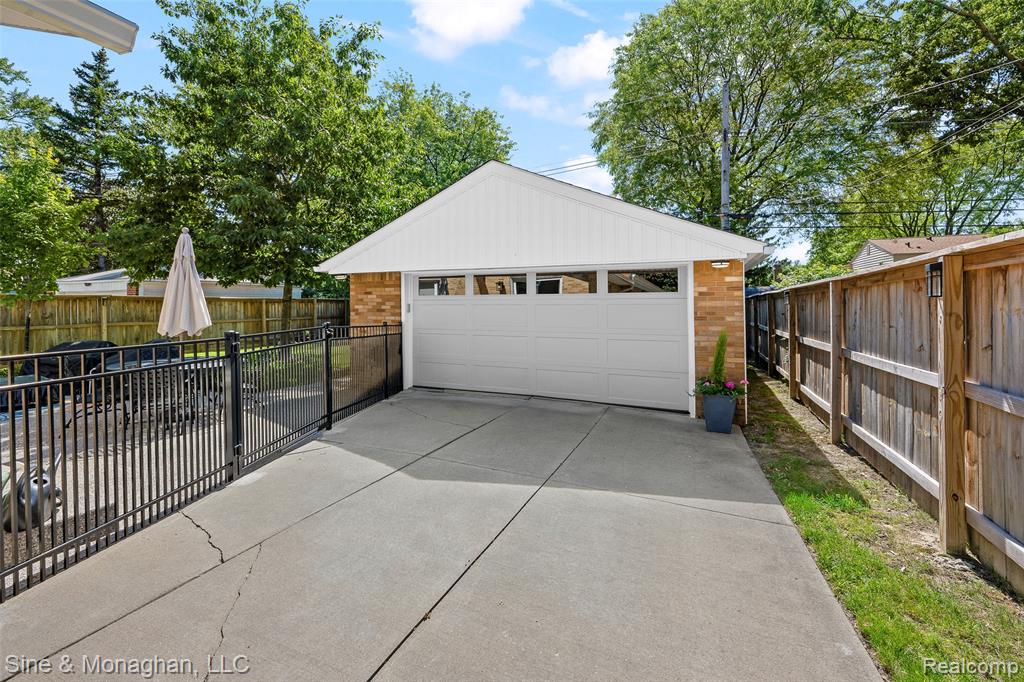 5066 Elmhurst Avenue, Royal Oak, MI 48073 — Photo 22